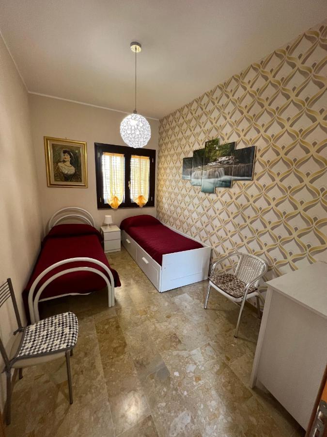Casa Vacanze Volpe Dell'Etna นีโกโลซี ภายนอก รูปภาพ