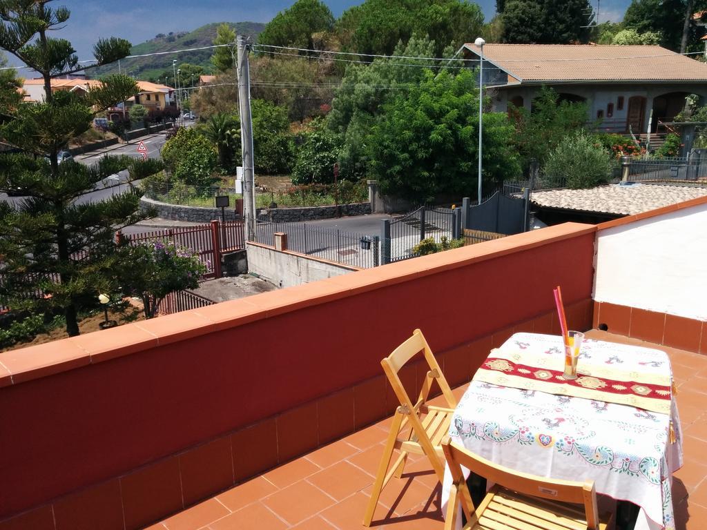 Casa Vacanze Volpe Dell'Etna นีโกโลซี ห้อง รูปภาพ