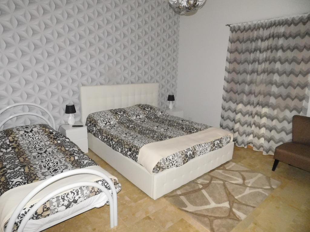 Casa Vacanze Volpe Dell'Etna นีโกโลซี ภายนอก รูปภาพ
